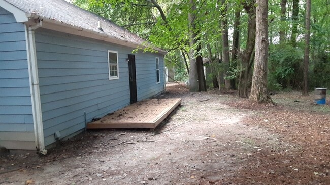 Building Photo - 122 Oriole Dr