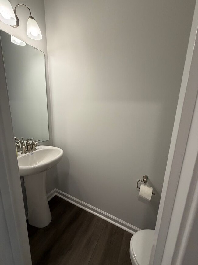 Building Photo - Gibsonville / Townhome