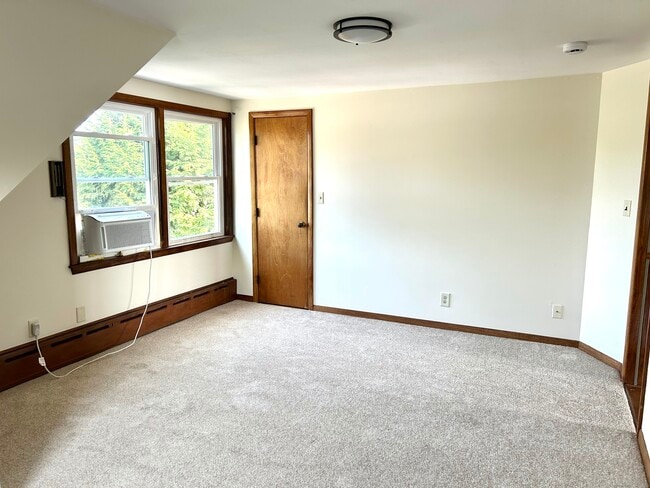 Building Photo - 481 Ocean Ave