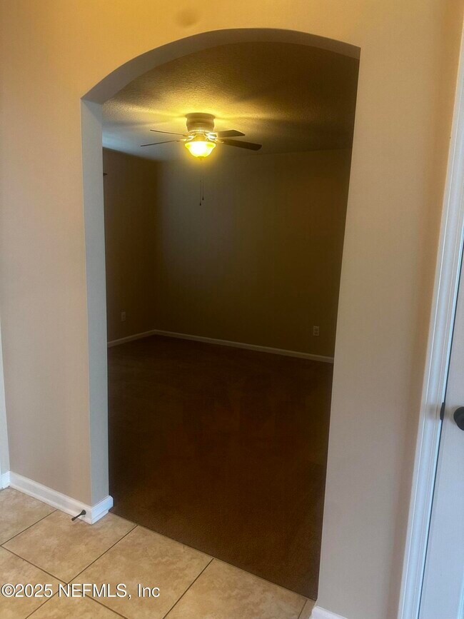 Building Photo - 45157 Ingleham Cir