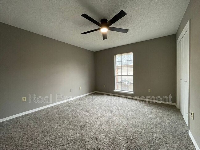 Building Photo - 1704 Brightside Dr