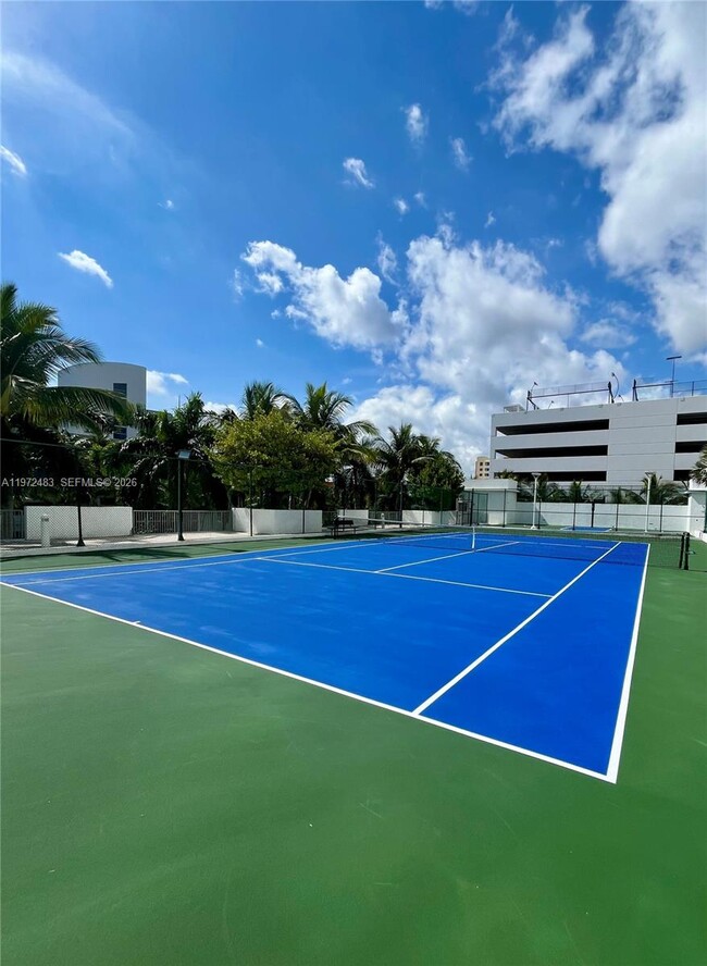 Building Photo - 3029 NE 188th St