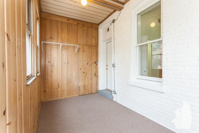 Building Photo - 2595 W Concord Pl