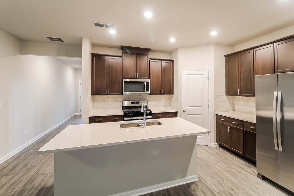 Building Photo - 859 Sara Mdw Rd