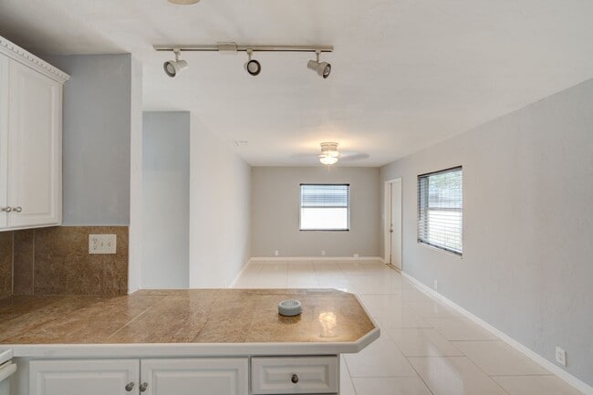 Building Photo - Updated East Delray Duplex | No HOA + Private Yard