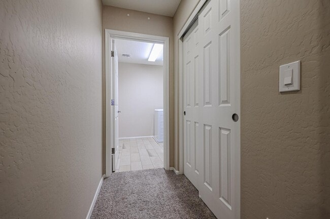 Building Photo - 12226 W Locust Ln