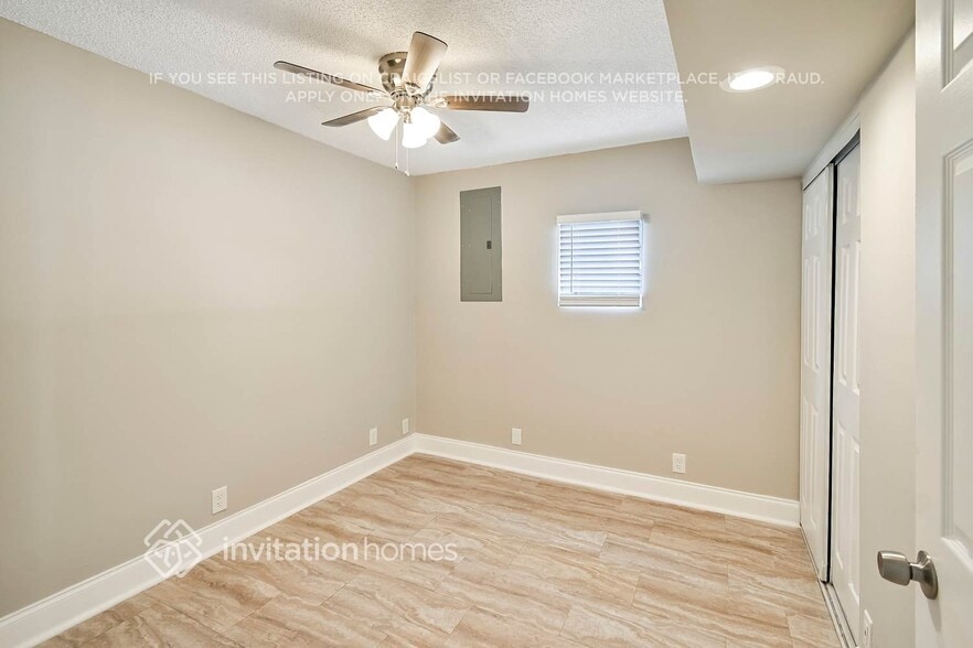 Building Photo - 5796 Aurora Ct