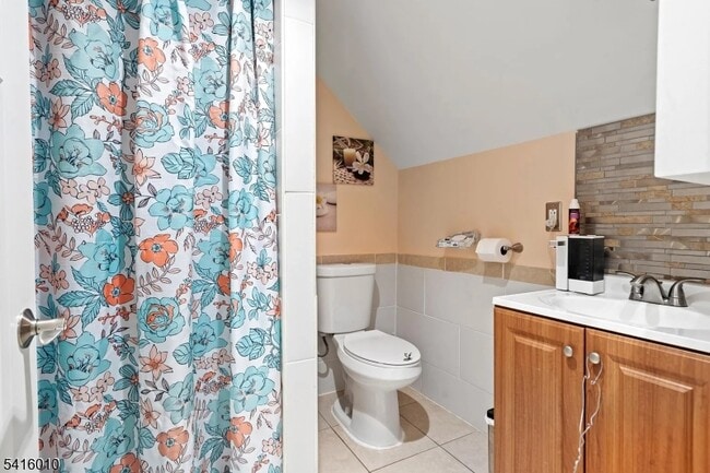 Building Photo - 356 Sherman St