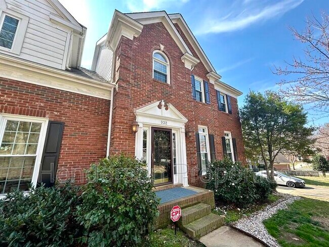 Building Photo - 332 Walnut Point Dr