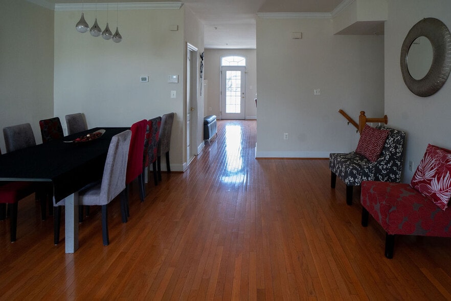 Hallway to TV room - 604 Kingfisher Ave