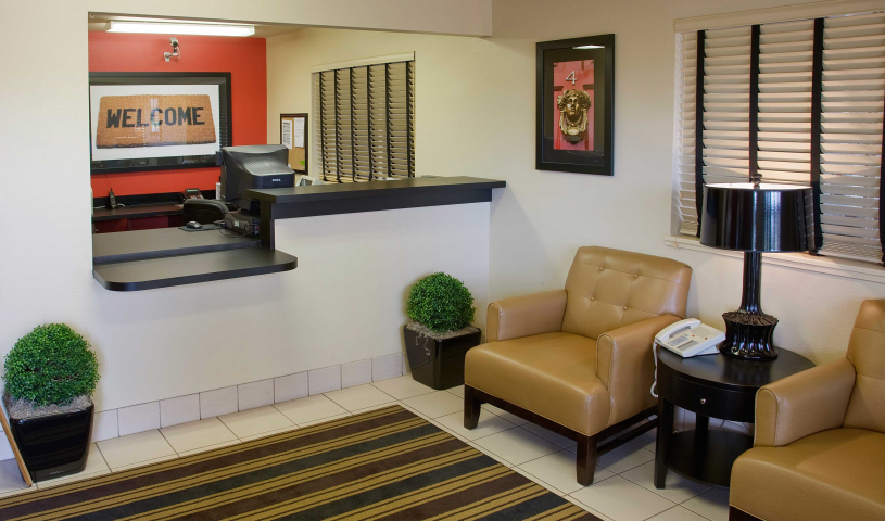 Lobby and Guest Check-in - Furnished Studio - Copley