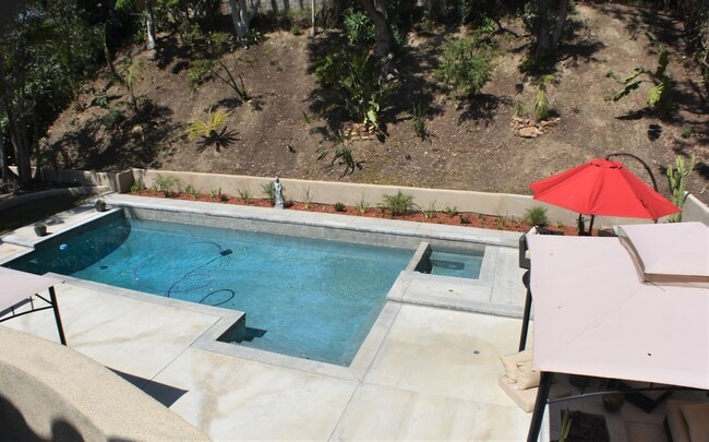 Building Photo - Resort Living in Mission Viejo! Beautiful,...