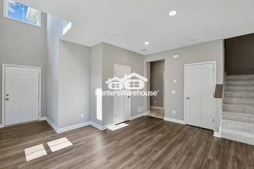 Building Photo - 426 Murray Hl Wy