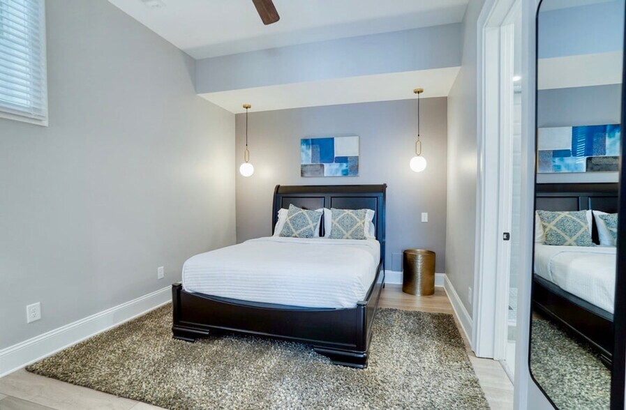 Building Photo - 874 Durant Pl NE