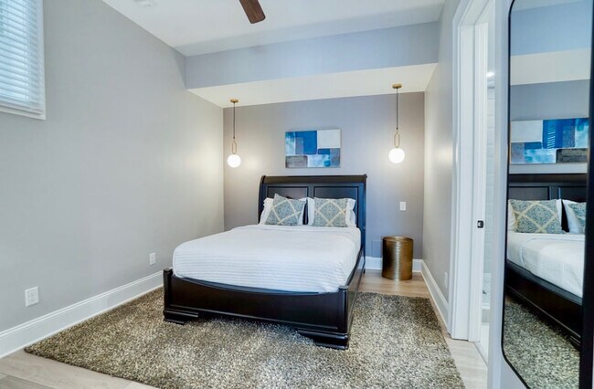 Building Photo - 874 Durant Pl NE