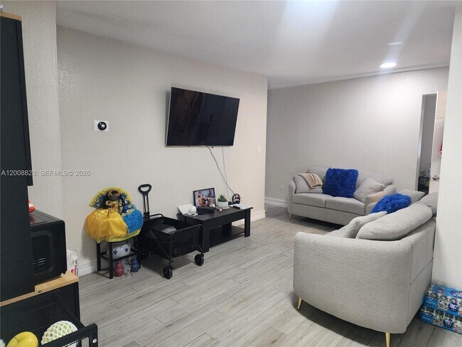 Building Photo - 5431 NW 178th Terrace