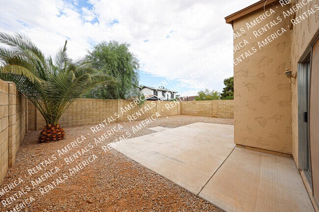 Building Photo - 23622 N 36th Dr