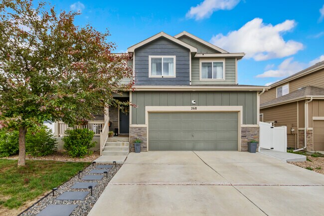 Building Photo - 268 Castle Dr