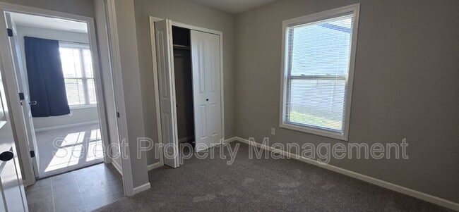 Building Photo - 353 Zebulon Cove