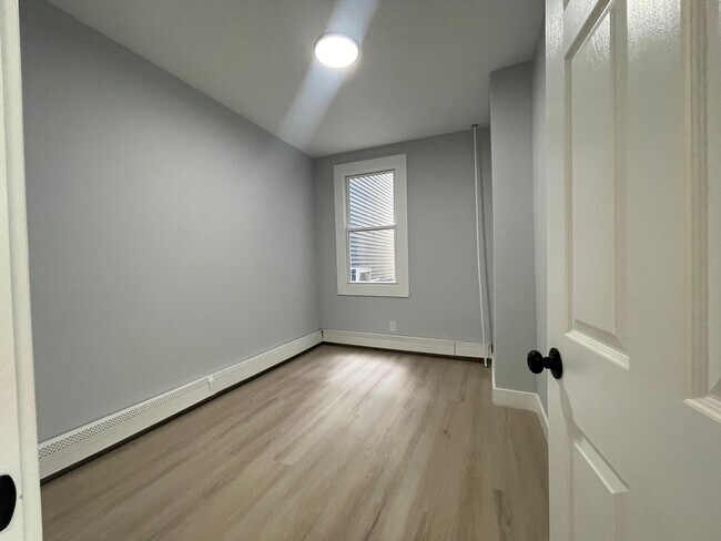 Unit 6 - 150 Cator Ave