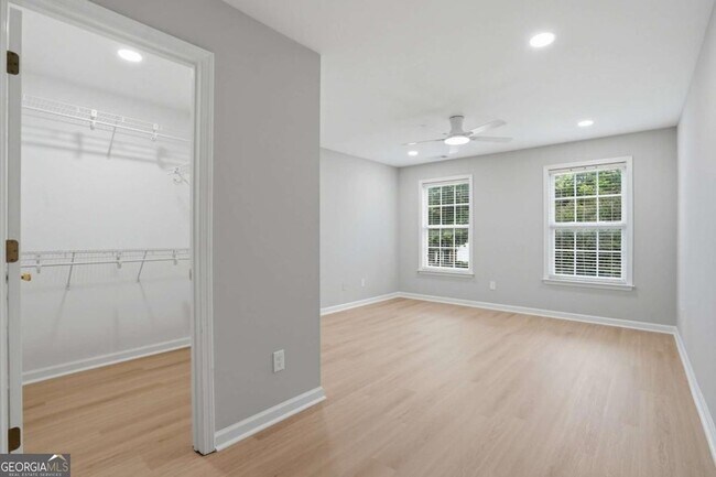 Building Photo - 3345 Olivia Ct