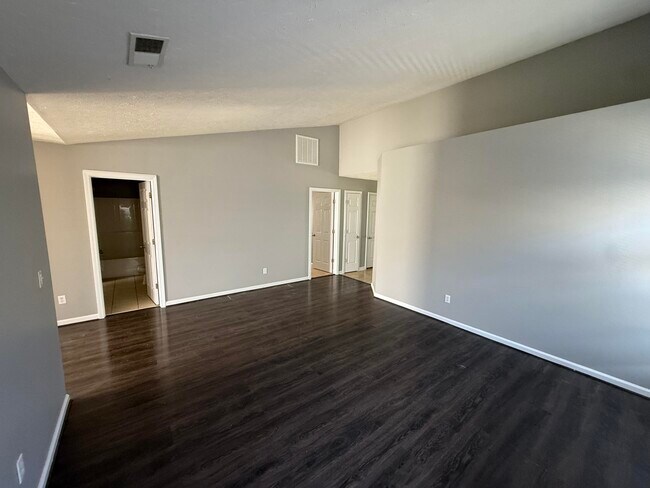 Building Photo - 2477 Rockaway Pl