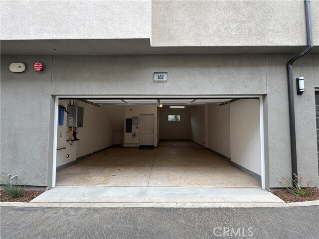 Building Photo - 652 4th St