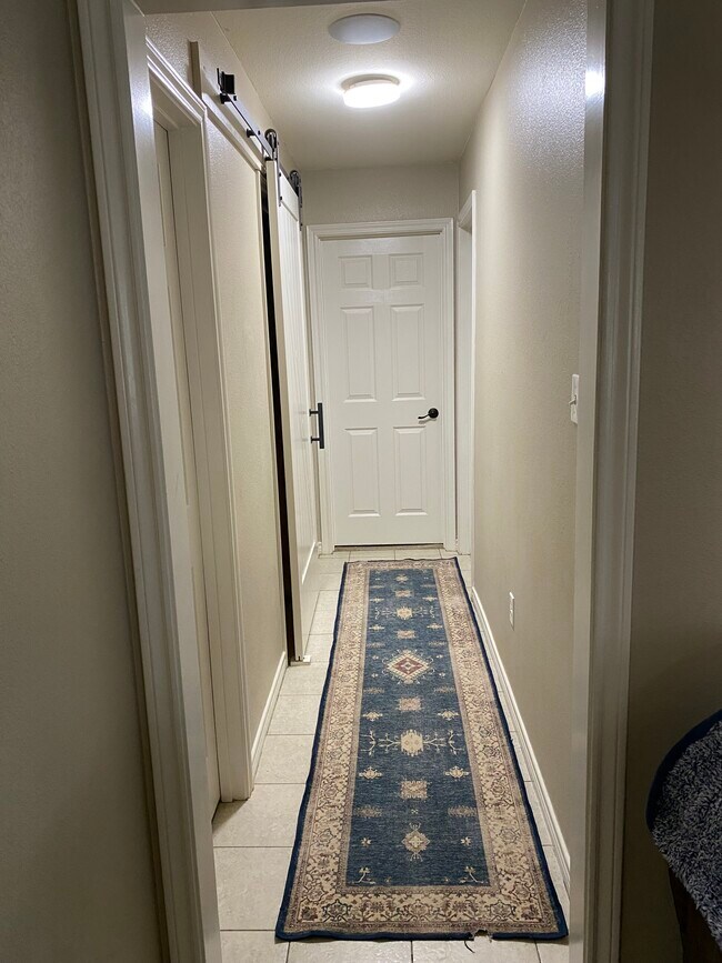 Building Photo - 11114 Marcella Cir