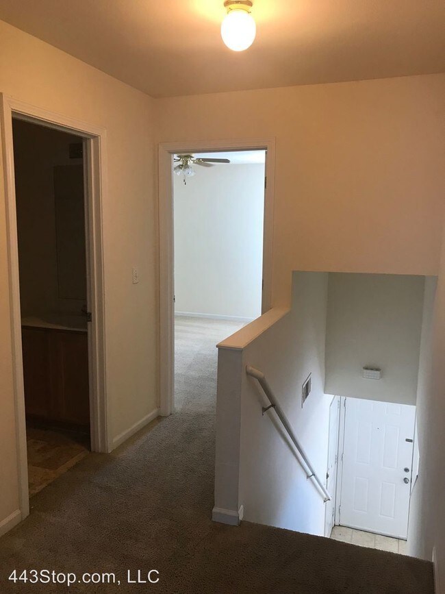 Building Photo - 3204 Dove Dr