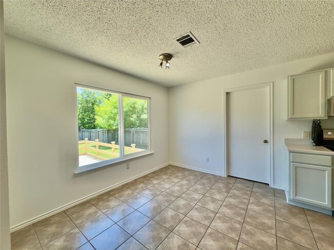Building Photo - 7817 Marble Ridge Dr