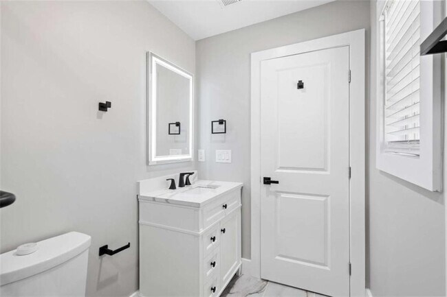 Building Photo - 5109 Dogwood Hills Dr