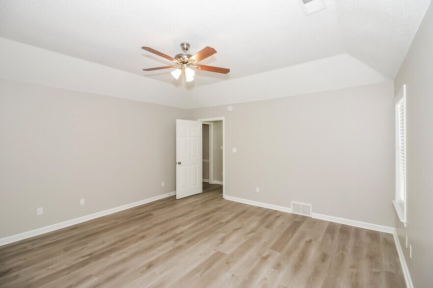 Building Photo - 4172 Hidden Fern Ln N