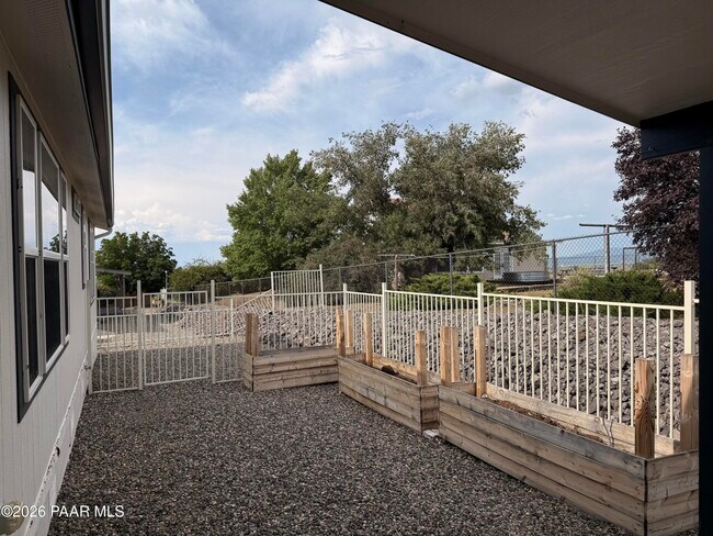 Building Photo - 2828 Jerry St