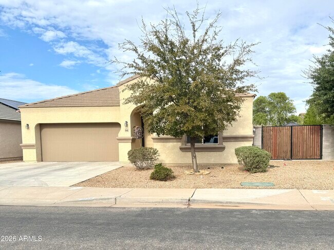 Building Photo - 1848 N Loretta Pl