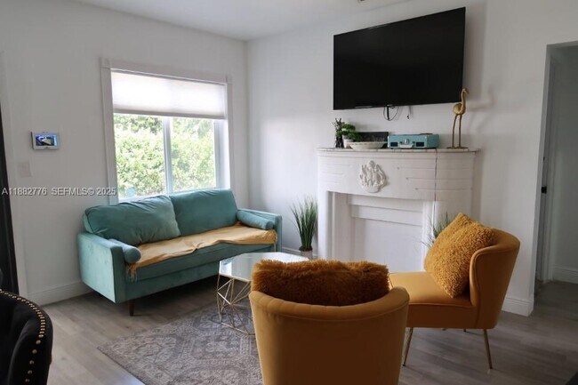 Building Photo - 1336 NW 38th St