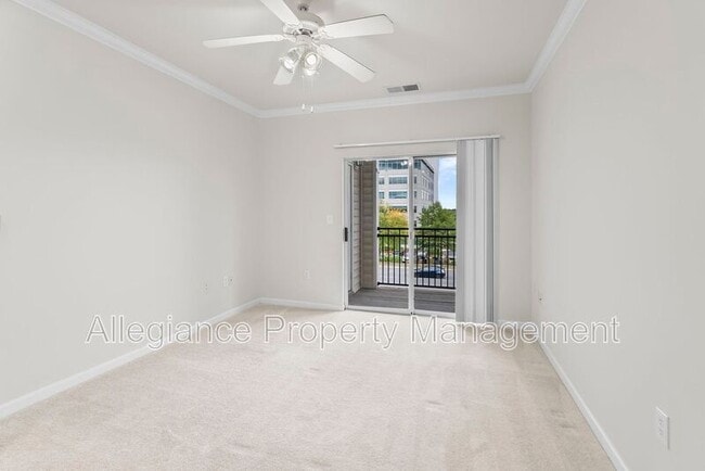 Building Photo - 12929 Centre Park Cir