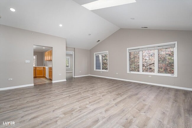 Building Photo - 7424 Lincoln Ave