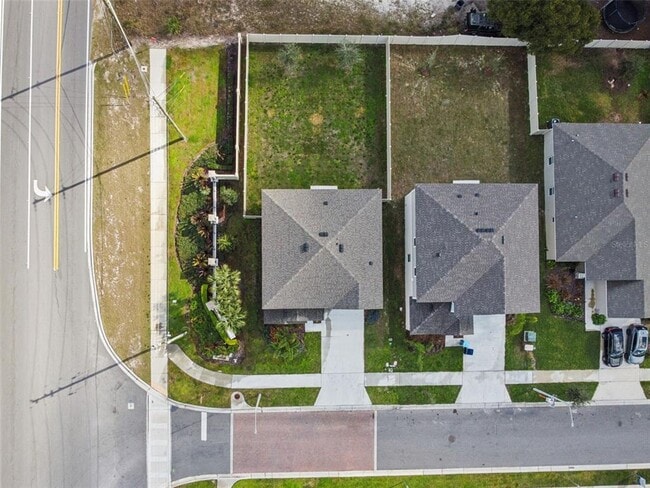 Building Photo - 601 Ambleside Dr