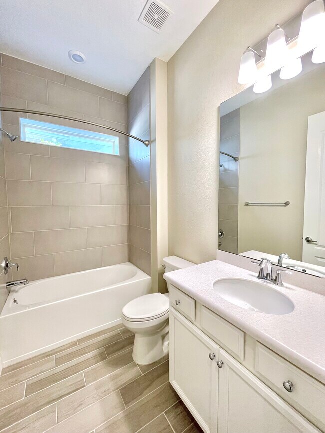 Building Photo - 68 Furrier Ct