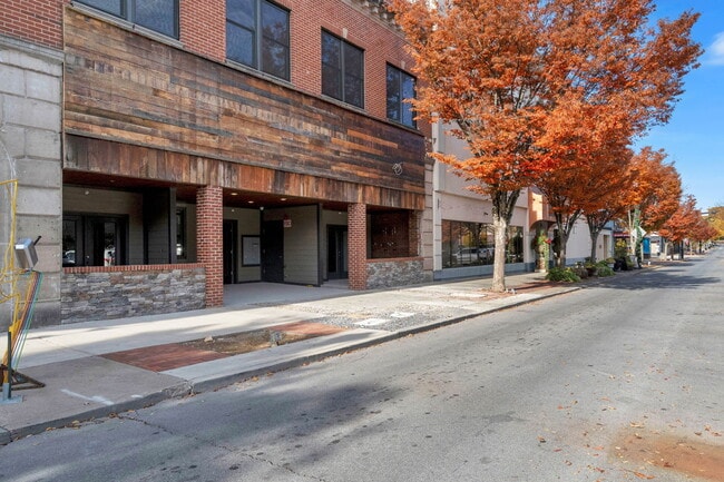 Building Photo - Bridwell on Broad