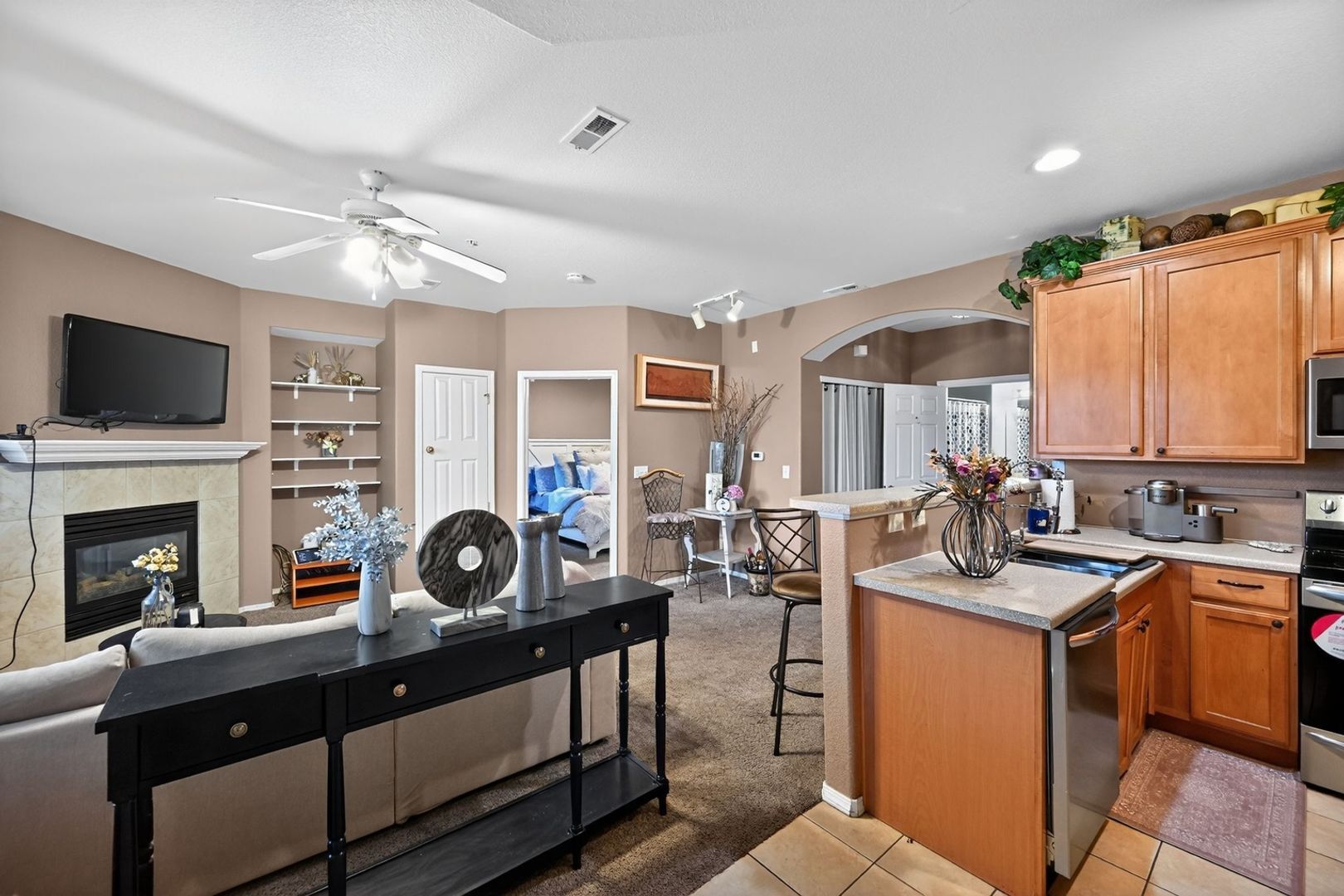 Building Photo - 16386 E Fremont Ave