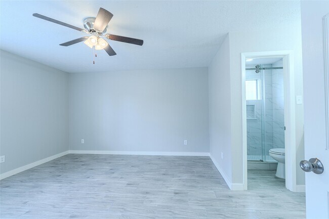 Building Photo - 2714 Flintrock Cir