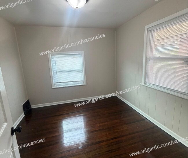 Building Photo - 308 Fillmore St