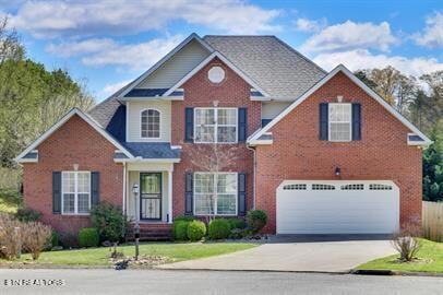 Building Photo - 1100 Winterberry Ln