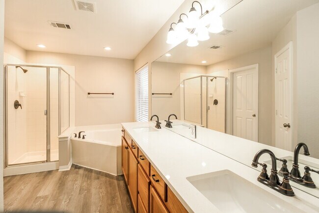 Building Photo - 1721 Duck Cove Dr