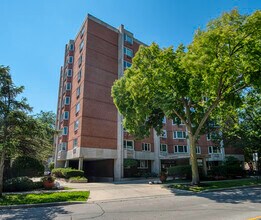 Building Photo - 1020 Grove St