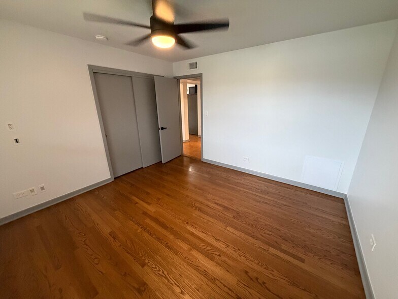 Building Photo - 5916 N Odell Ave