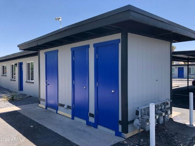 Building Photo - TERRIFIC 2 BEDROOMS 1 BATH SINGLE LEVEL UNIT FOR LEASE OFFERING $400 GIFT CARD AFTER SUCCESSFUL L...