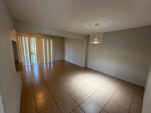 Building Photo - 332 Caribbean Dr