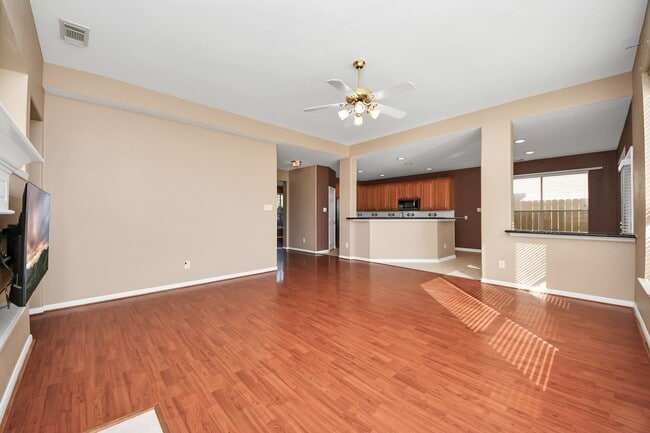 Building Photo - 1631 Mustang Crossing